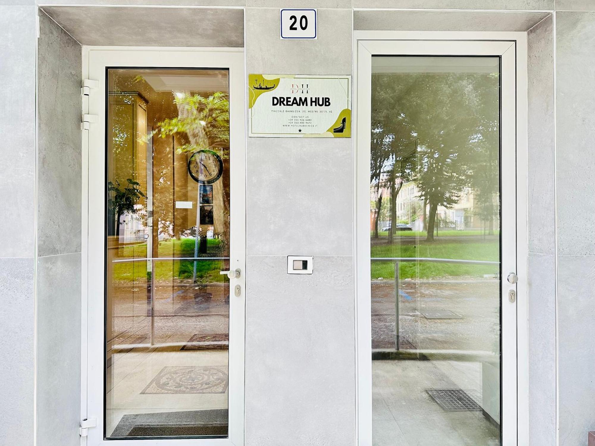 Venice Hub Μέστρε Εξωτερικό φωτογραφία